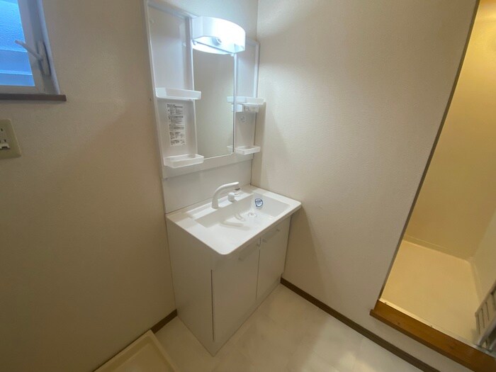 物件内観写真10　(洗面)