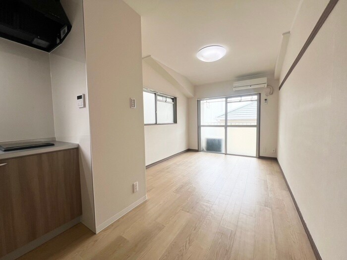 物件内観写真10　(居室)