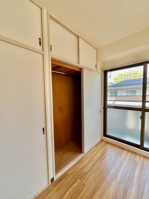 物件内観写真12　(収納)