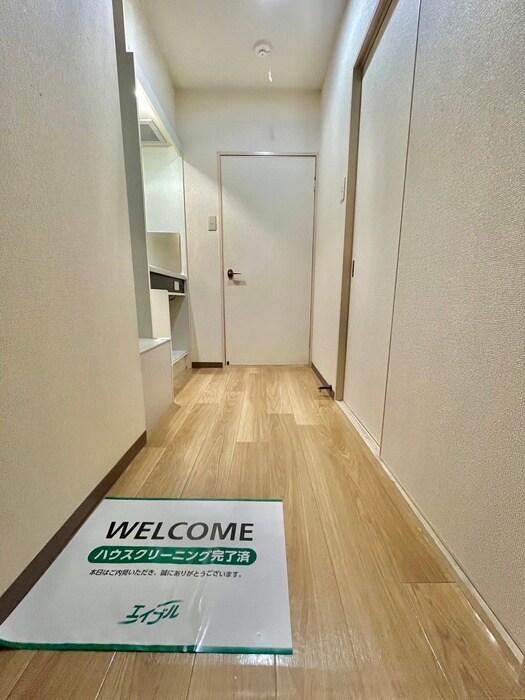 物件内観写真17　(廊下)