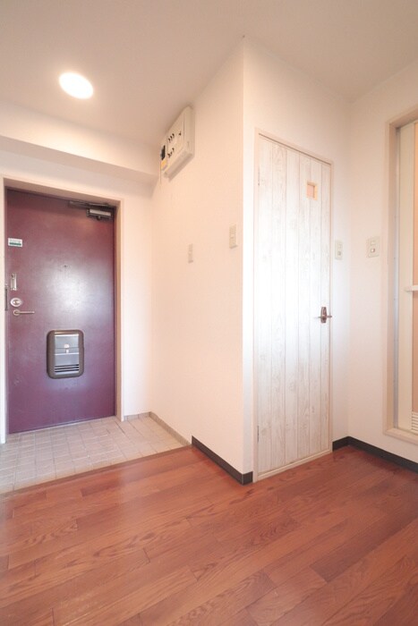 物件内観写真17　(廊下)