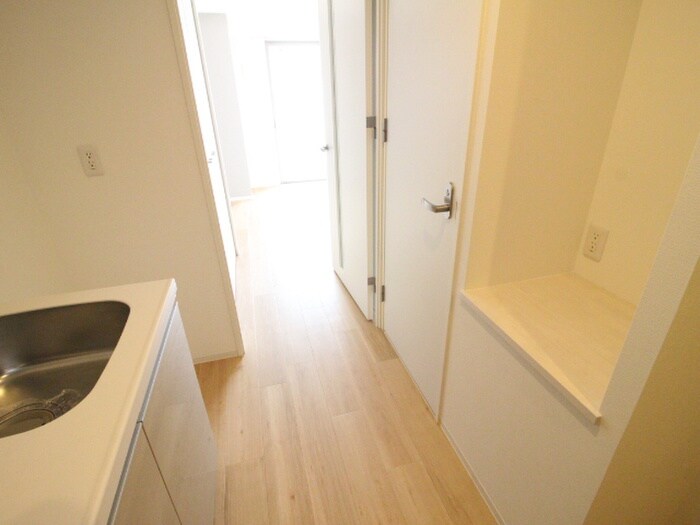 物件内観写真17　(廊下)