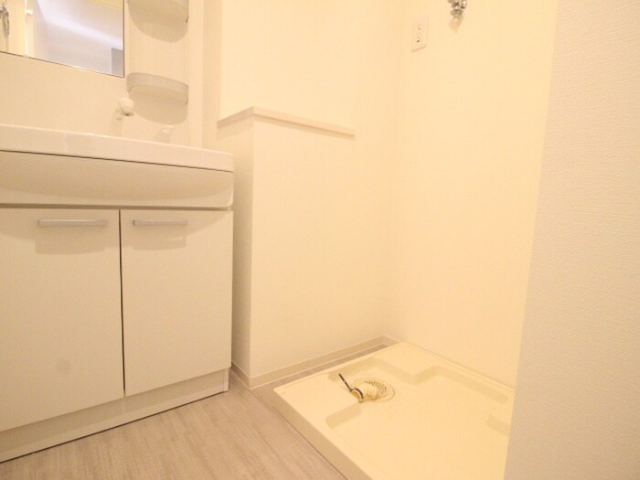 物件内観写真18　(洗濯機置場)