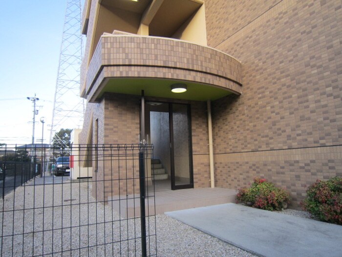 物件外観写真4　(建物設備)