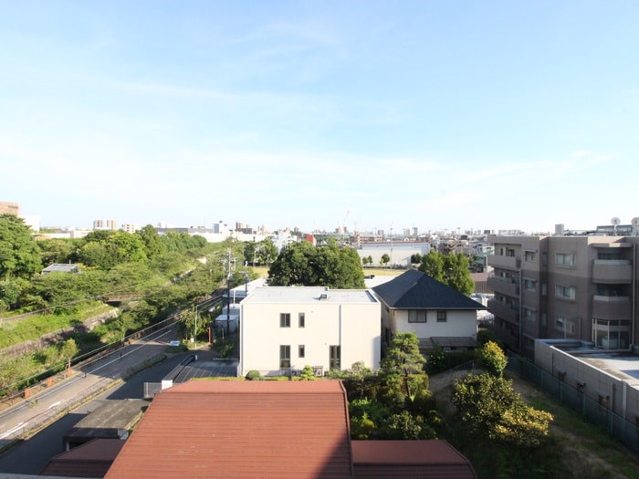 物件内観写真22　(室内からの展望)