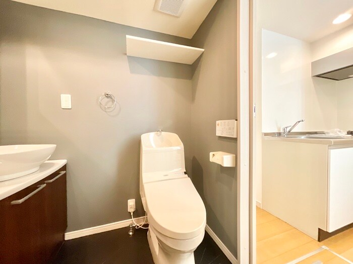 物件内観写真14　(トイレ)