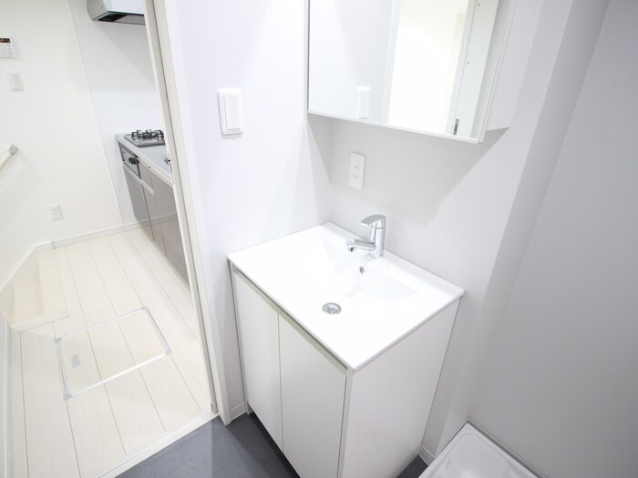 物件内観写真11　(洗面)