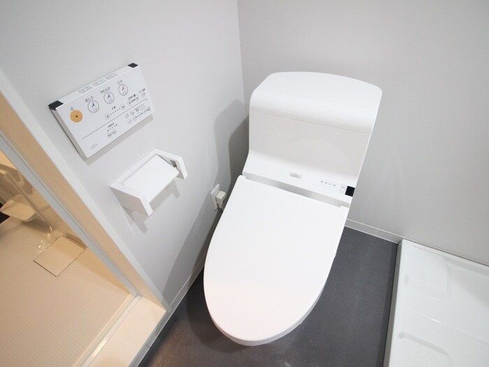 物件内観写真16　(トイレ)