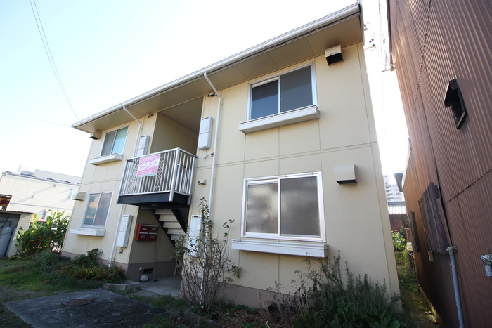 シャルム本町