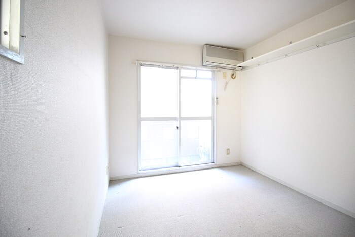 物件内観写真11　(居室)
