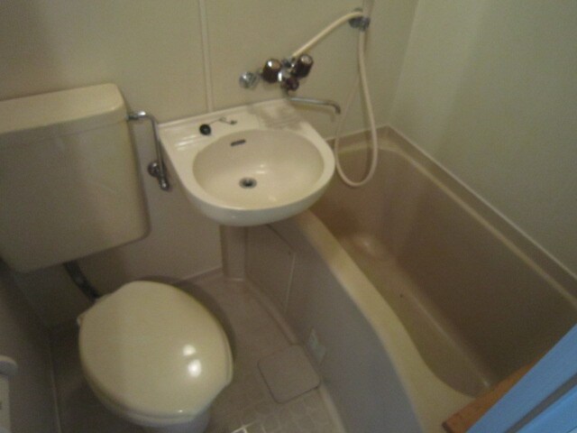 物件内観写真13　(バス／シャワールーム等)