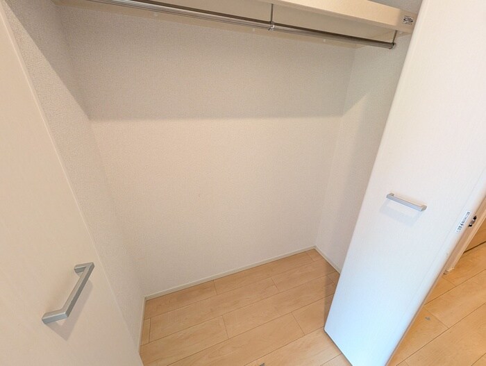 物件内観写真15　(収納)