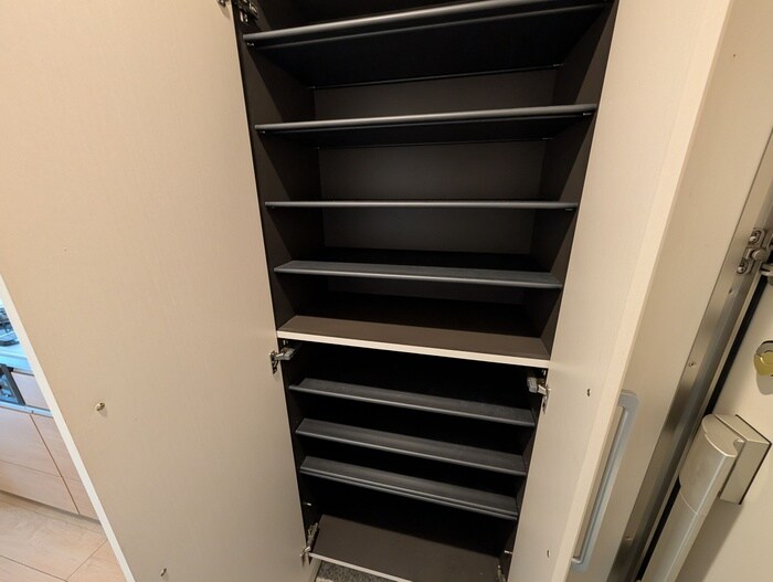 物件内観写真17　(靴箱)