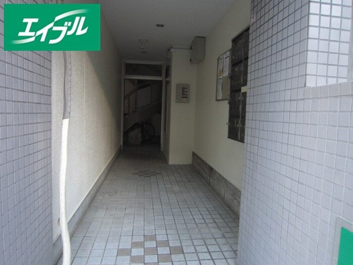 物件外観写真6　(駐輪場)