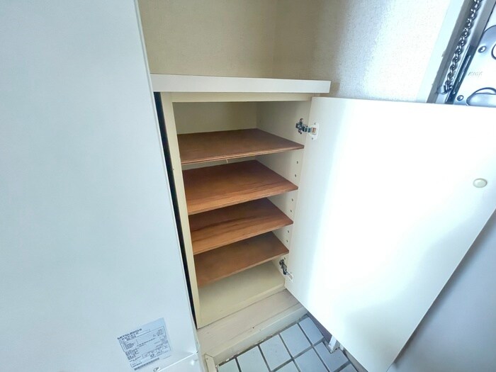 物件内観写真14　(靴箱)
