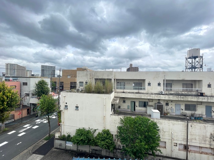 物件内観写真22　(室内からの展望)