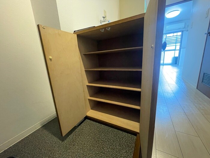 物件内観写真17　(靴箱)