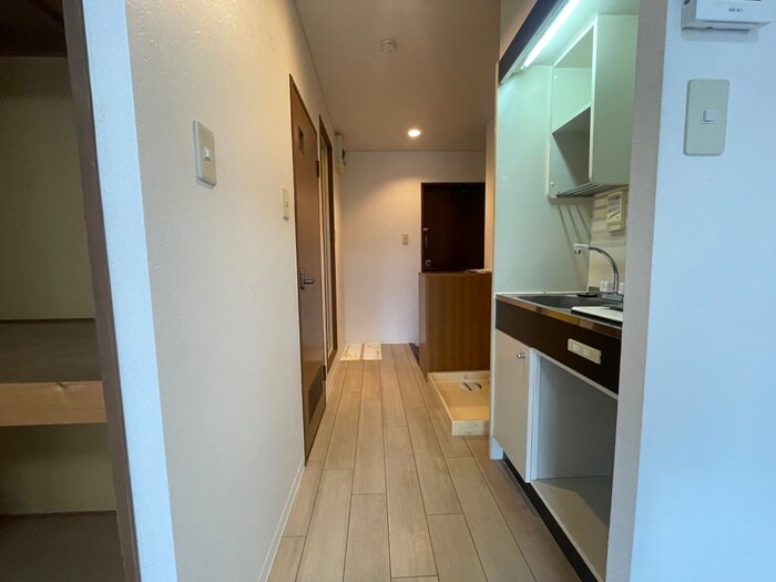 物件内観写真19　(廊下)