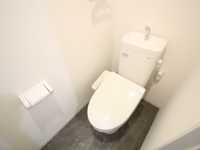 物件内観写真12　(トイレ)