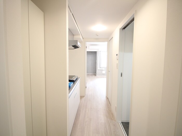 物件内観写真18　(廊下)