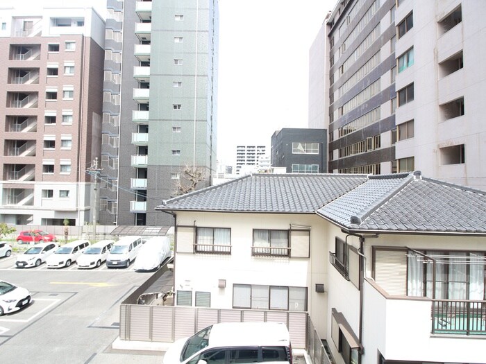 物件内観写真22　(室内からの展望)