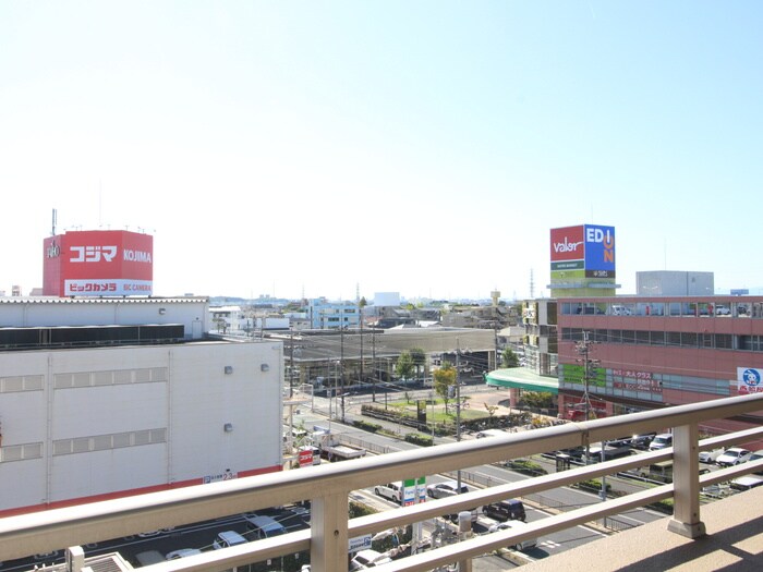 物件内観写真18　(室内からの展望)