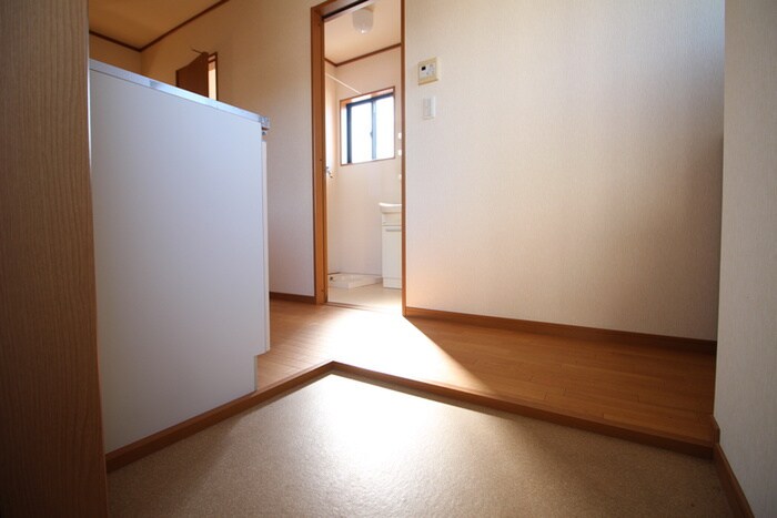 物件内観写真22　(玄関)