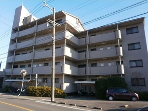 ヴァンコーポ大赤見外観写真