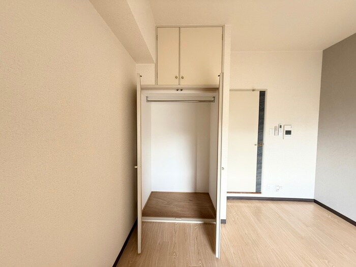 物件内観写真12　(収納)