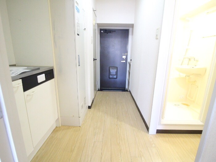 物件内観写真16　(廊下)