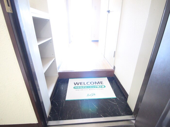 物件内観写真21　(玄関)