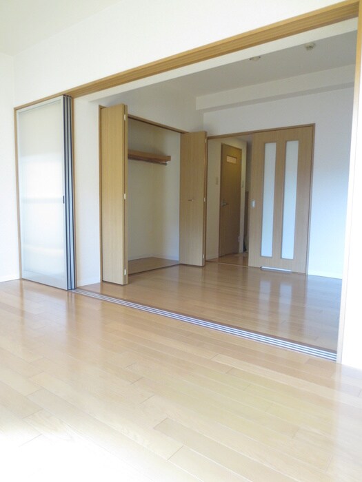 物件内観写真15　(居室)