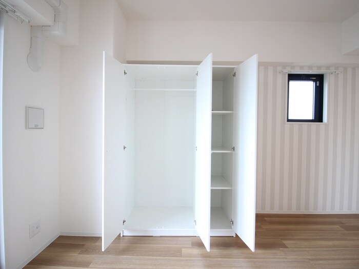 物件内観写真10　(収納)