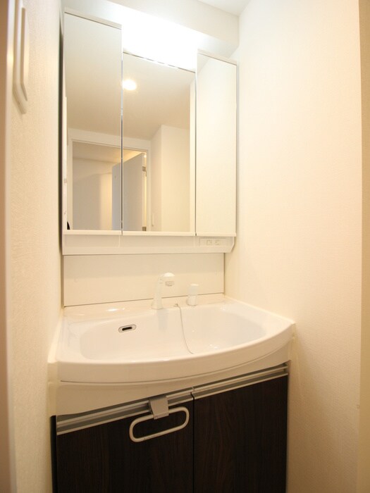 物件内観写真11　(洗面)