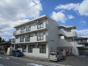 アイリス梅坪外観写真