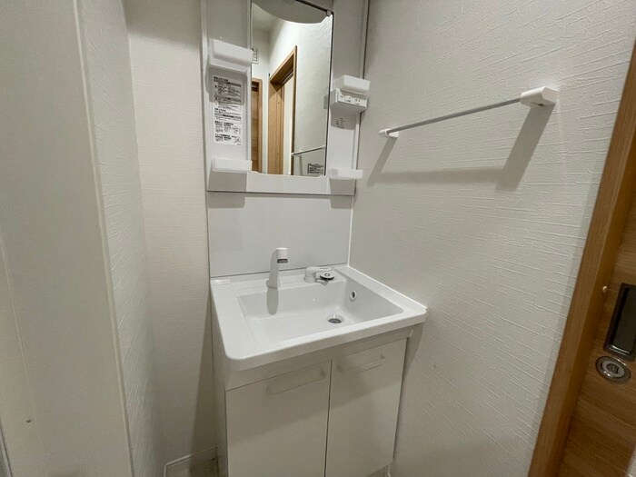 物件内観写真12　(洗面)