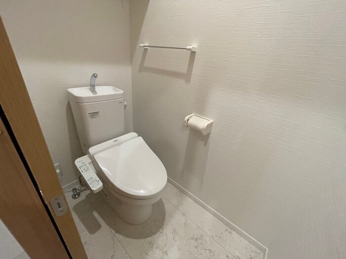 物件内観写真13　(トイレ)