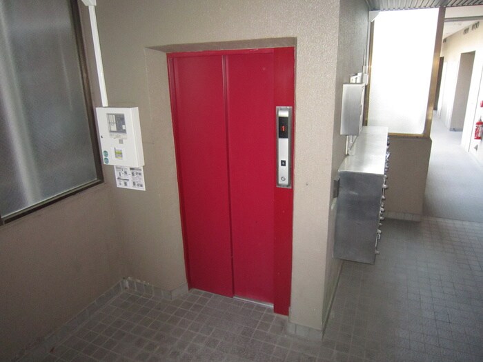 物件外観写真6　(建物設備)