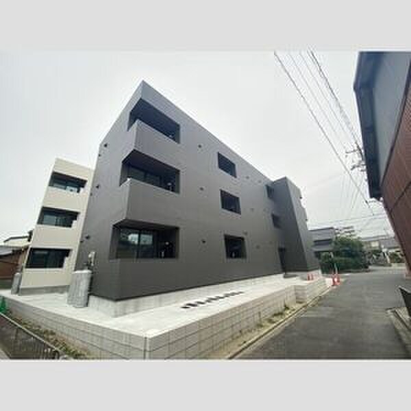 物件外観写真1　(外観写真)