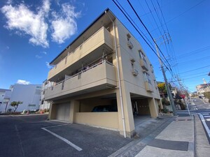パ－クハイツ外観写真