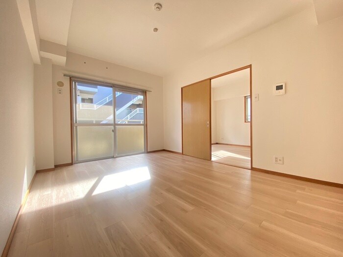 物件内観写真8　(居室)