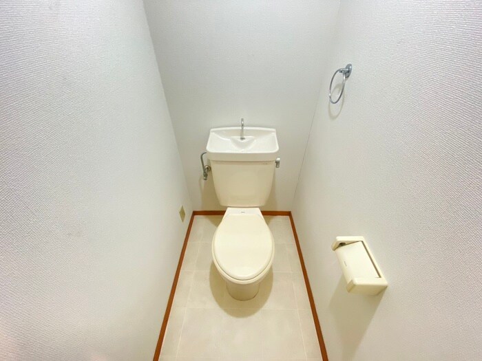 物件内観写真13　(トイレ)