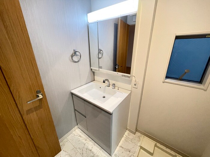 物件内観写真10　(洗面)