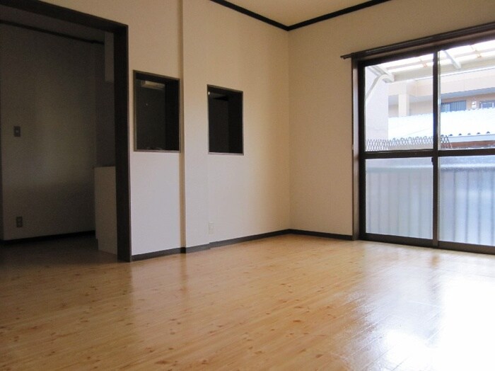 物件内観写真4　(内観写真)