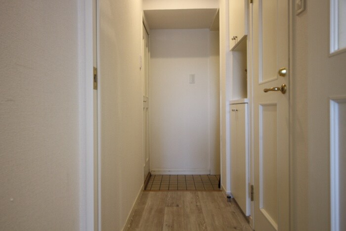 物件内観写真17　(廊下)