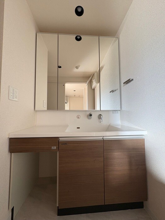 物件内観写真10　(洗面)