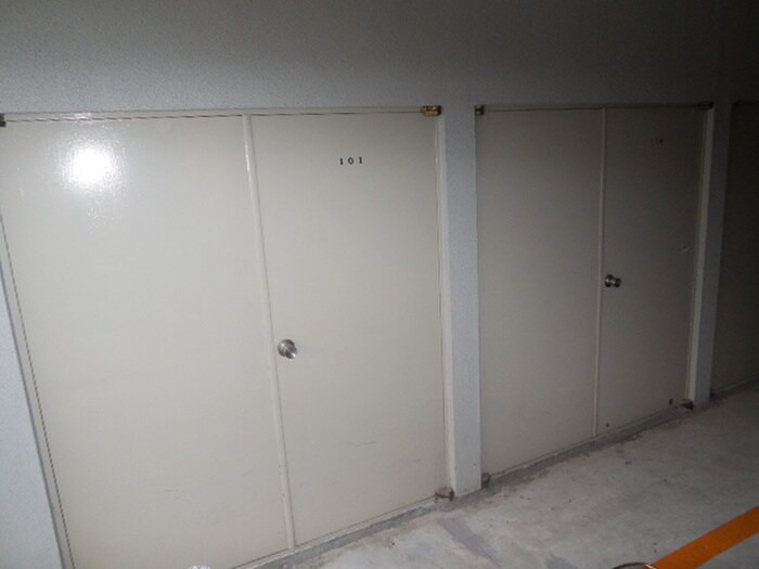 物件外観写真4　(建物設備)