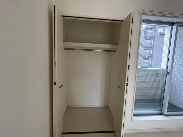 物件内観写真10　(収納)