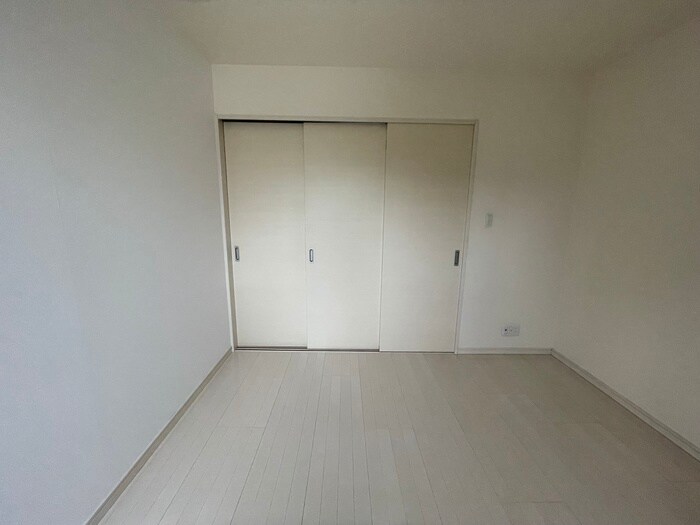 物件内観写真14　(居室)