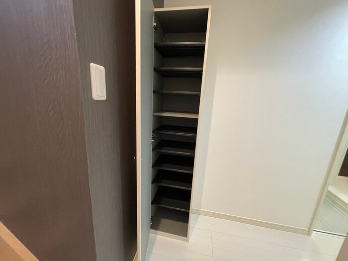 物件内観写真19　(靴箱)